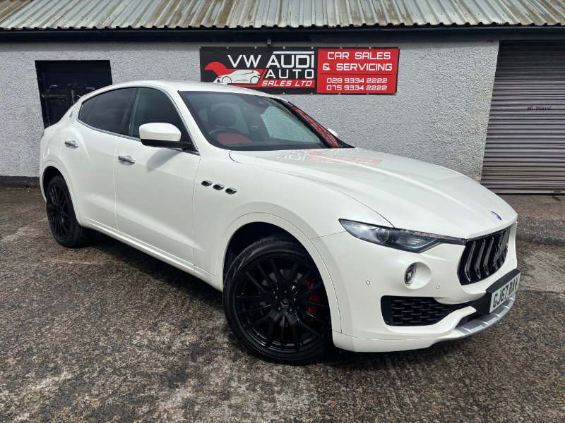 White Maserati Levante 3.0D V6 SUV 5dr Diesel ZF 4WD Euro 6 s/s 275 ps