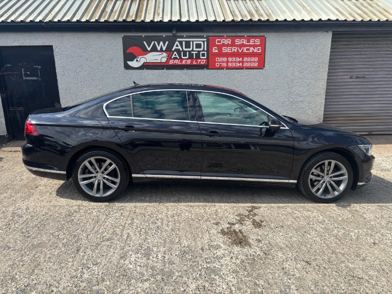 Black 2017 Volkswagen Passat 2.0 TDI BlueMotion Tech GT Saloon 4dr Diesel DSG Euro 6 s/s 190 ps in Ballyclare