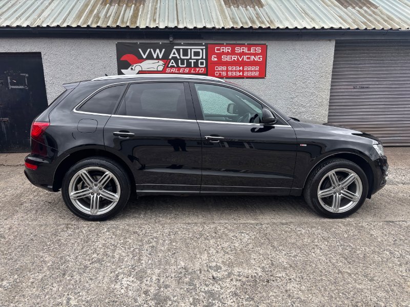 Black 2017 Audi Q5 2.0 TDI S line Plus SUV 5dr Diesel S Tronic quattro Euro 6 s/s 190 ps in Ballyclare