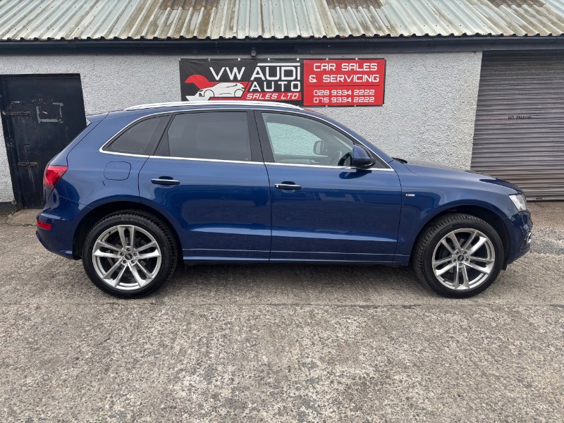 Blue 2016 Audi Q5 2.0 TDI S line SUV 5dr Diesel Manual quattro Euro 6 s/s 150 ps in Ballyclare