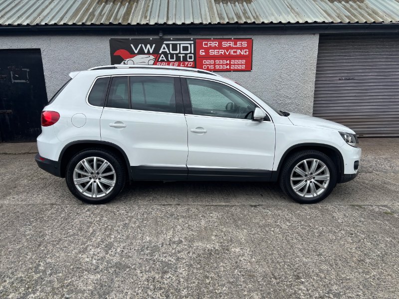 White 2016 Volkswagen Tiguan 2.0 TDI BlueMotion Tech Match Edition SUV 5dr Diesel Manual 2WD Euro 6 s/s 150 ps in Ballyclare