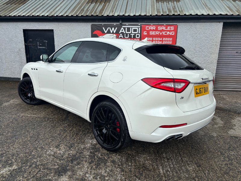 2017 Maserati Levante SUV 3.0D V6 SUV 5dr Diesel ZF 4WD Euro 6 s/s 275 ps