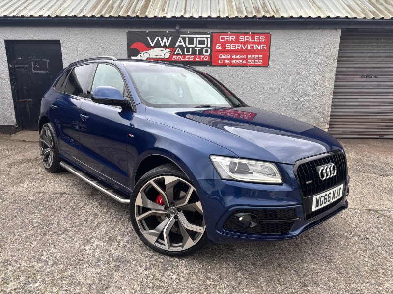 Blue Audi Q5 2.0 TDI S line Plus SUV 5dr Diesel S Tronic quattro Euro 6 s/s 190 ps