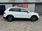 White 2016 Volkswagen Tiguan 2.0 TDI BlueMotion Tech SE Navigation SUV 5dr Diesel Manual Euro 6 s/s 150 ps in Ballyclare