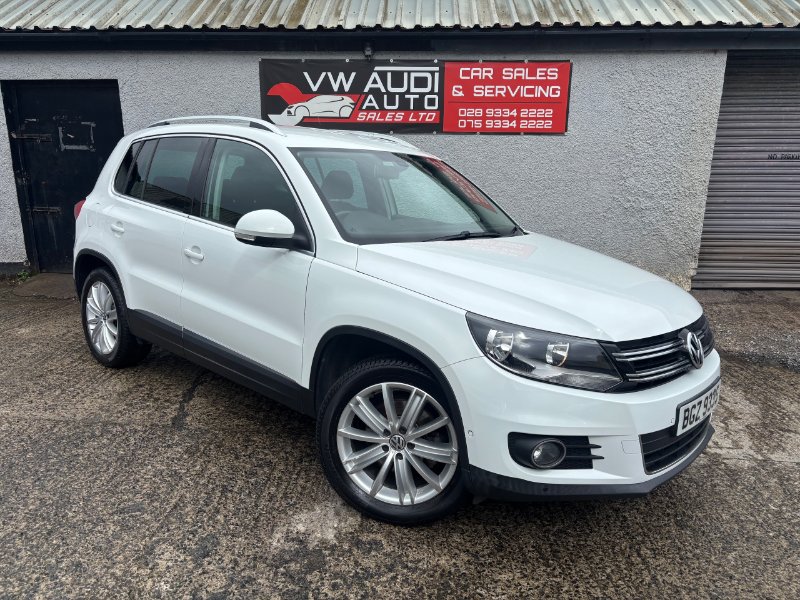 White Volkswagen Tiguan 2.0 TDI BlueMotion Tech Match Edition SUV 5dr Diesel Manual 2WD Euro 6 s/s 150 ps