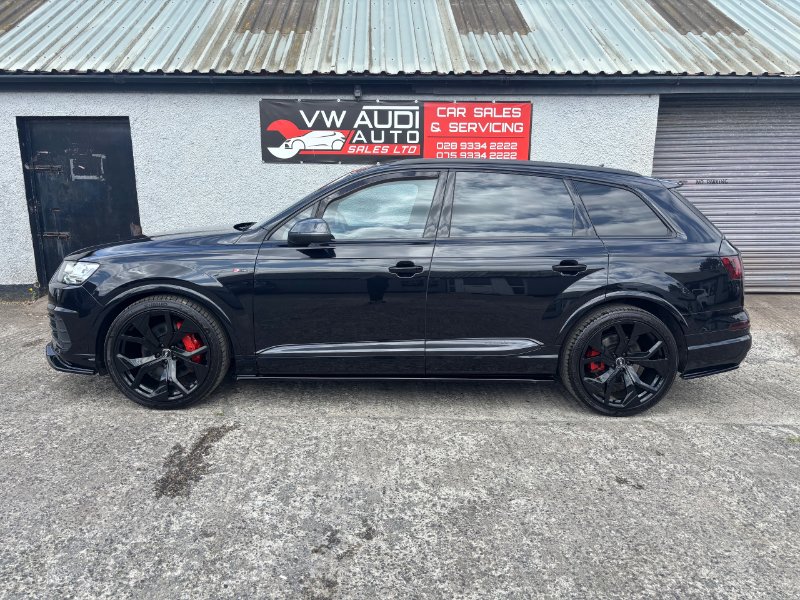 Black 2017 Audi Q7 3.0 TDI V6 S line SUV 5dr Diesel Tiptronic quattro Euro 6 s/s 272 ps in Ballyclare
