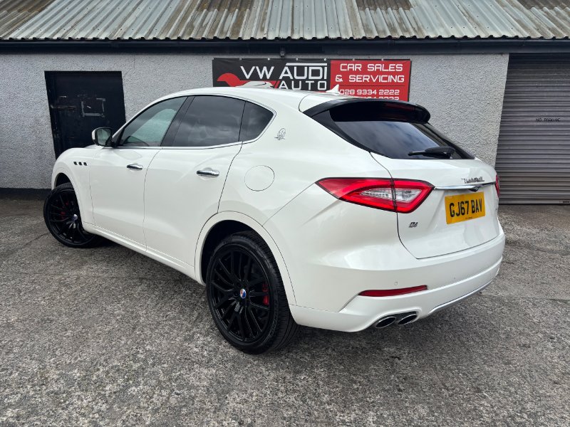 2017 Maserati Levante SUV 3.0D V6 SUV 5dr Diesel ZF 4WD Euro 6 s/s 275 ps