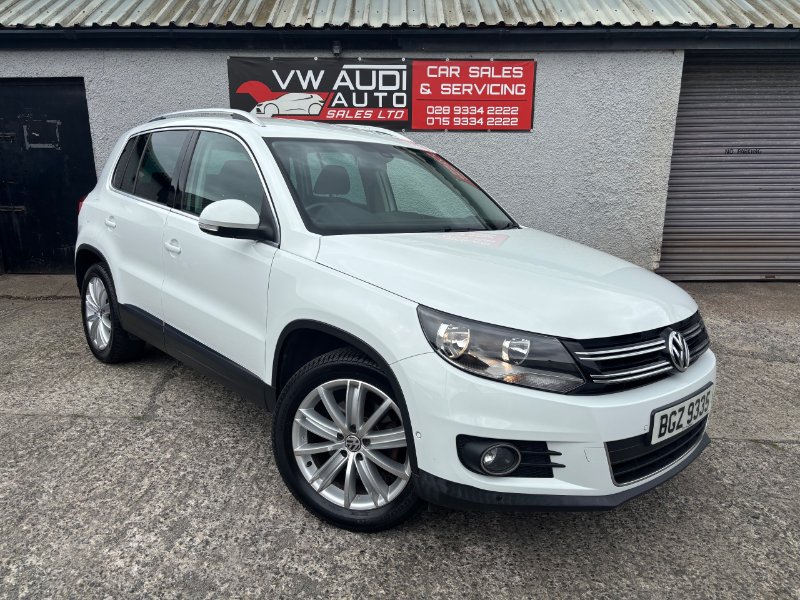 White Volkswagen Tiguan 2.0 TDI BlueMotion Tech Match Edition SUV 5dr Diesel Manual 2WD Euro 6 s/s 150 ps