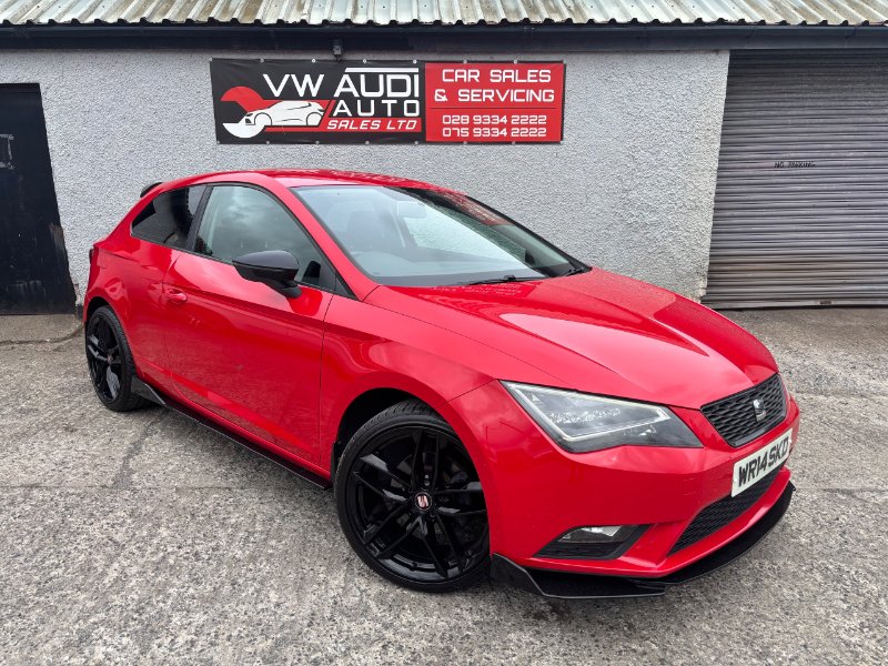 Red SEAT Leon TDI SE TECHNOLOGY 3-Door