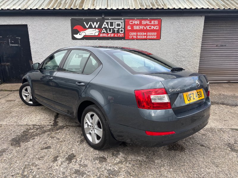 2014 Skoda Octavia Hatchback 1.2 TSI SE Hatchback 5dr Petrol Manual Euro 5 s/s 105 ps
